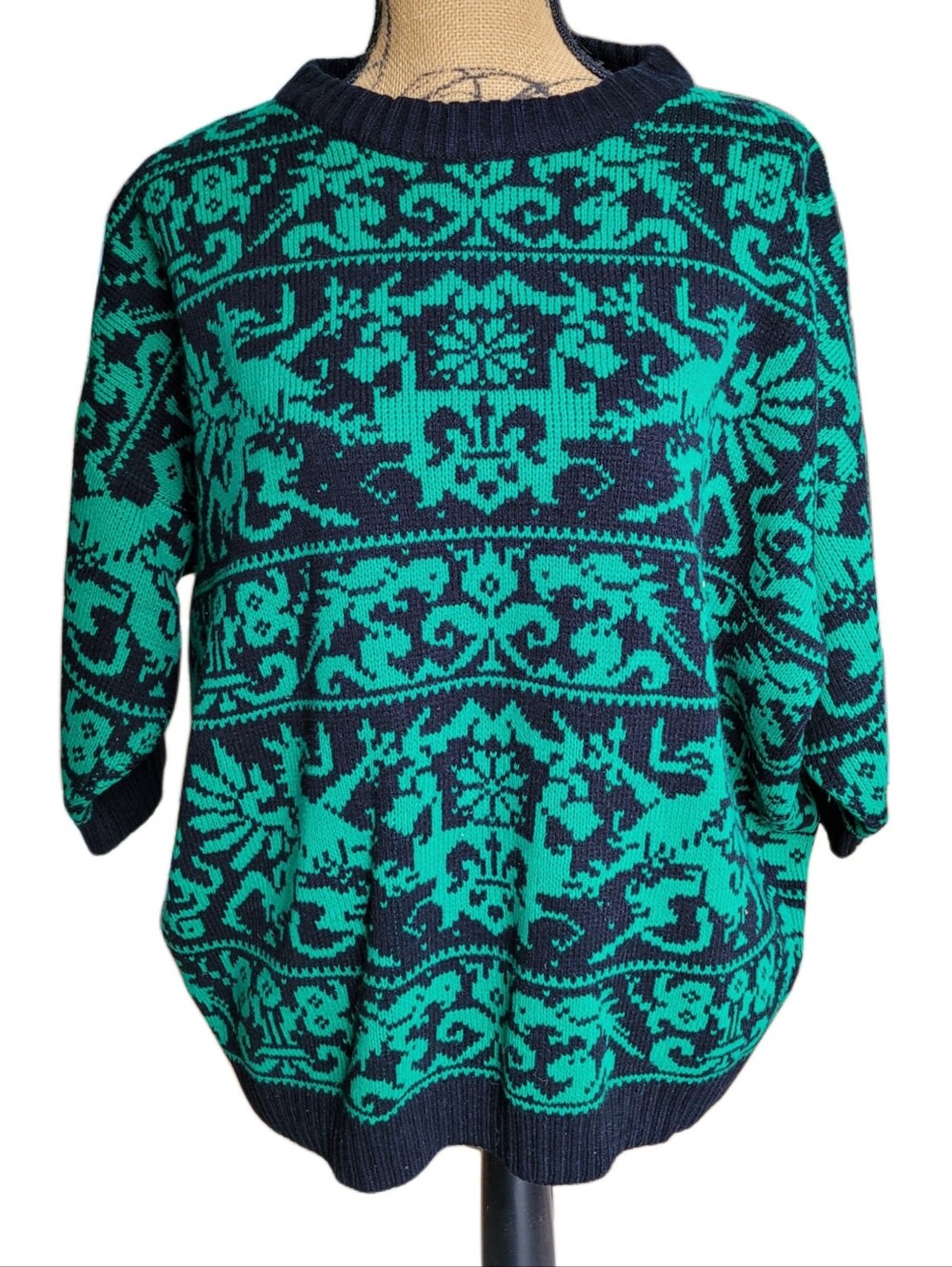 The Limited Green and Black Dragon Crewneck Sweater Vintage 3/4 Sleeve